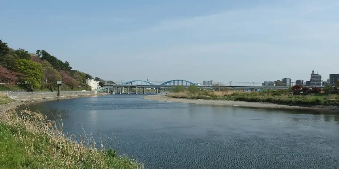 世田谷区の南を流れる多摩川の河川敷