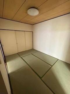 トマ・ピケティハウス 202号室 室内